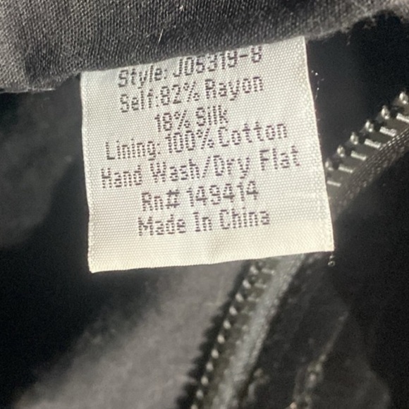 🆕 Johnny Was Santal Velvet Quilted
Tote Bag Coco - J05319-8 - Picture 6 of 8